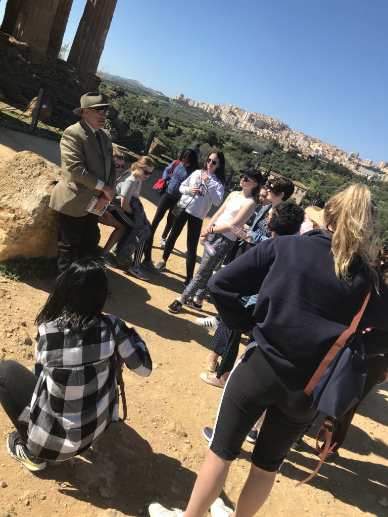 CHS_Classics's tweet image. Another excellent location and tour guide. Learning lots!