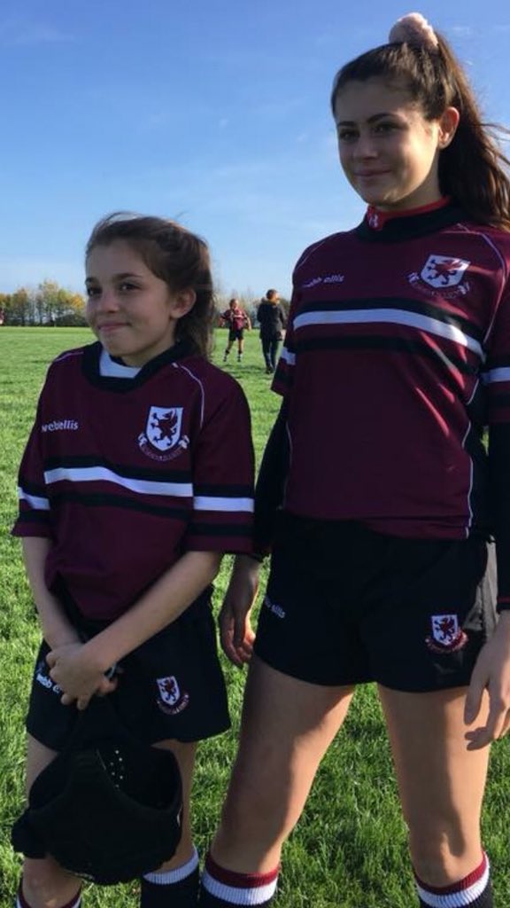 Sunshinesamoir's tweet photo. Girlies are on their way to Preston @SaleSharksRugby @SaleSharksAcad @MarliePacker for an awesome 3 day Rugby Residential excited to learn more skills - praying the rain holds off #mbrfc #mbrfcunder15s @SomersetRFU #littleandlarge #pocketrocket #rugby #rugbygirlsrule https://t.co/O6OWbtrIQa
