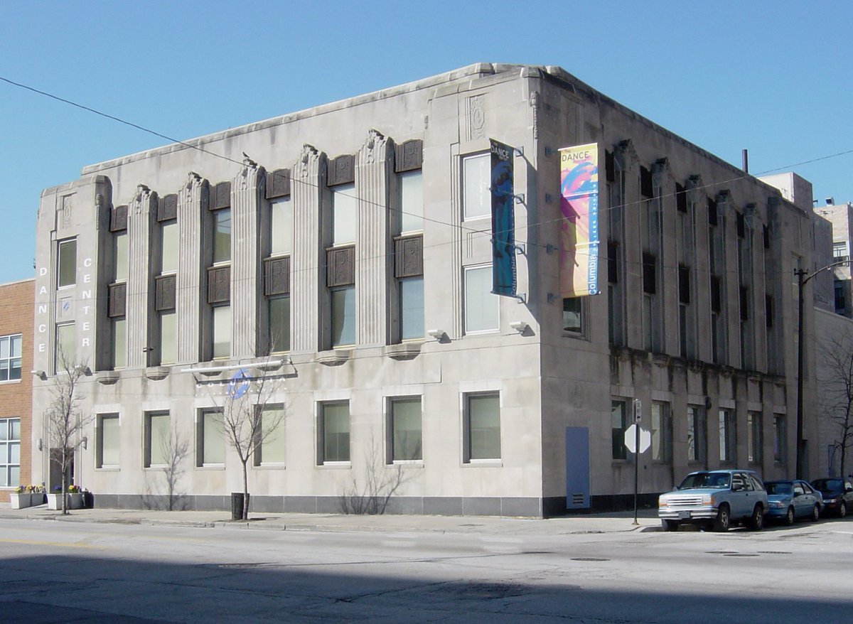 CCCArchives's tweet photo. #ArchitectureApril: the Dance Center at 1306 S. Michigan Ave. Built in 1930 by Anker S. Graven, the four-level Art Deco building originally served as a film exchange to the Paramount Publix Corporation, and Columbia bought and renovated the building in 1999. https://t.co/5Yr4W63s9D