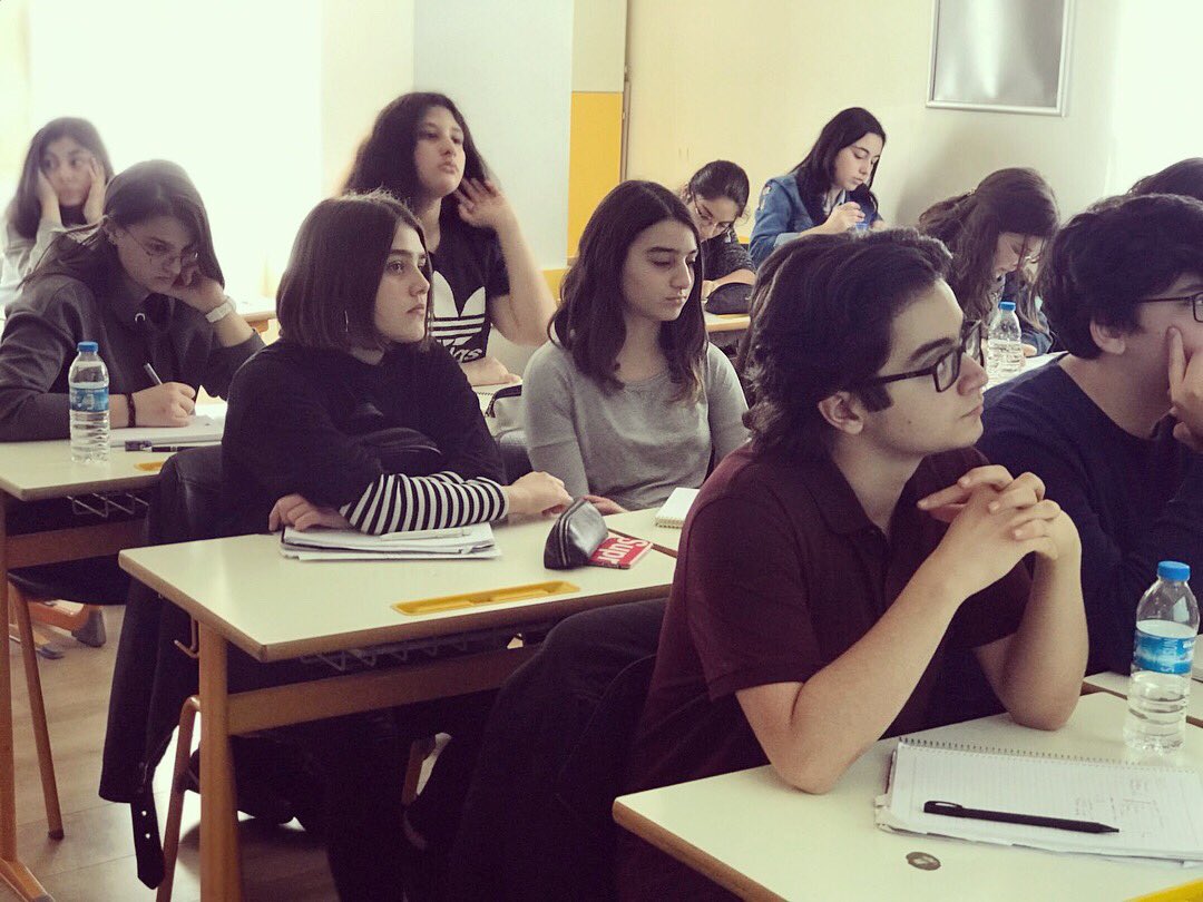 Geçtiğimiz hafta da <a href="/YeditepeUni/">YeditepeÜniversitesi</a> Model Birleşmiş Milletler Kulübü olarak farklı illerdeki okullarda düzenlediğimiz #YMUNAnadoluda Projemiz ile Konya ve Ordu illerindeki çeşitli okulları ziyaret ettik. Kendilerine misafirperverliklerinden ötürü teşekkür ediyoruz.
