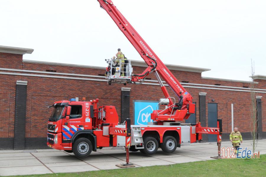 🚨 Politie doet onderzoek naar inbraak Albert Heijn in #Ede 112.press/QN9Zj1 112Ede https://t.co/iRomjauD5n