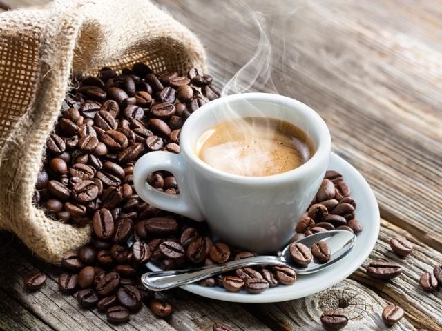 CoffeeHolding's tweet image. Despite what a California judge may rule, cancer experts still say your #coffee is safe and you can continue to drink up without worry buff.ly/2JdFRlY #specialtycoffee #coffeelovers #prop65 @EconomicTimes