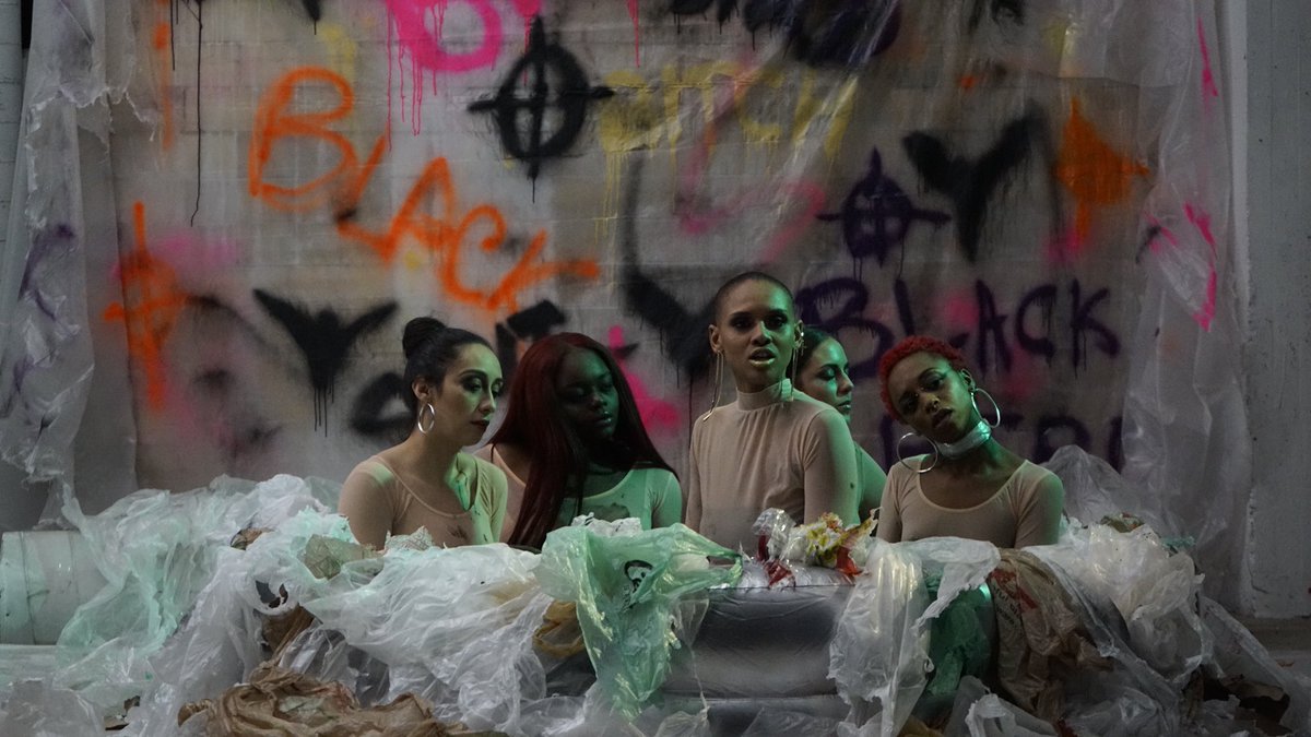 TristianTheOwl's tweet photo. Ask me what I did last weekend.... #BirdTrap music video coming soon. #director #womeninfilm #yourmom #chicago https://t.co/6yjagWzas2