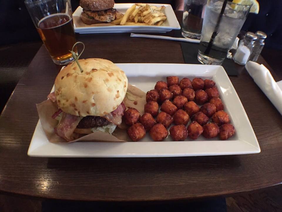 CowbellBurger's tweet photo. Kick off your work week with a juicy burger at lunch today.. For maximum fulfillment, don't skip the tots! #EatMoreCowbell #CLTLunch #AreYouBurgerCurious https://t.co/wSLGoCMAIs