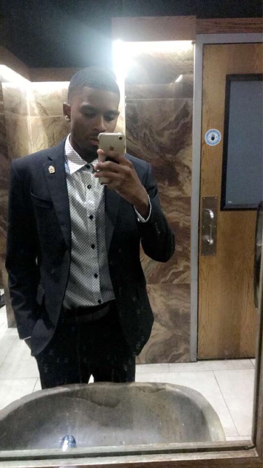 MowestAlphas's tweet photo. We would like to take the time to wish, Brother Rondale Dunn (Spr. 18) a Happy 20th Birthday. Make sure to wish him a happy birthday. #SKAlphas โ๏ธ๐ https://t.co/MSQuQ3cQut
