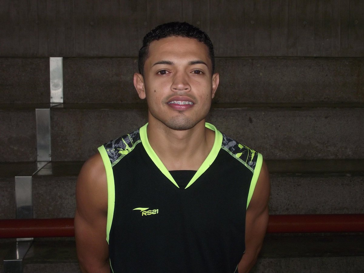 Futsaltven's tweet photo. #FutsalTV | #LSVF | El técnico Karin Hung y los vinotinto "Chavela" Vidal, "Conejo" Moreno (todos ex-@CcsFutsalClub) y Neikel Abello (ex-@Realvalledupar)abriendo nuevo mercado al talento criollo, reforzarán al Joma Extremos Futsal de Costa Rica https://t.co/X7CFepuA83