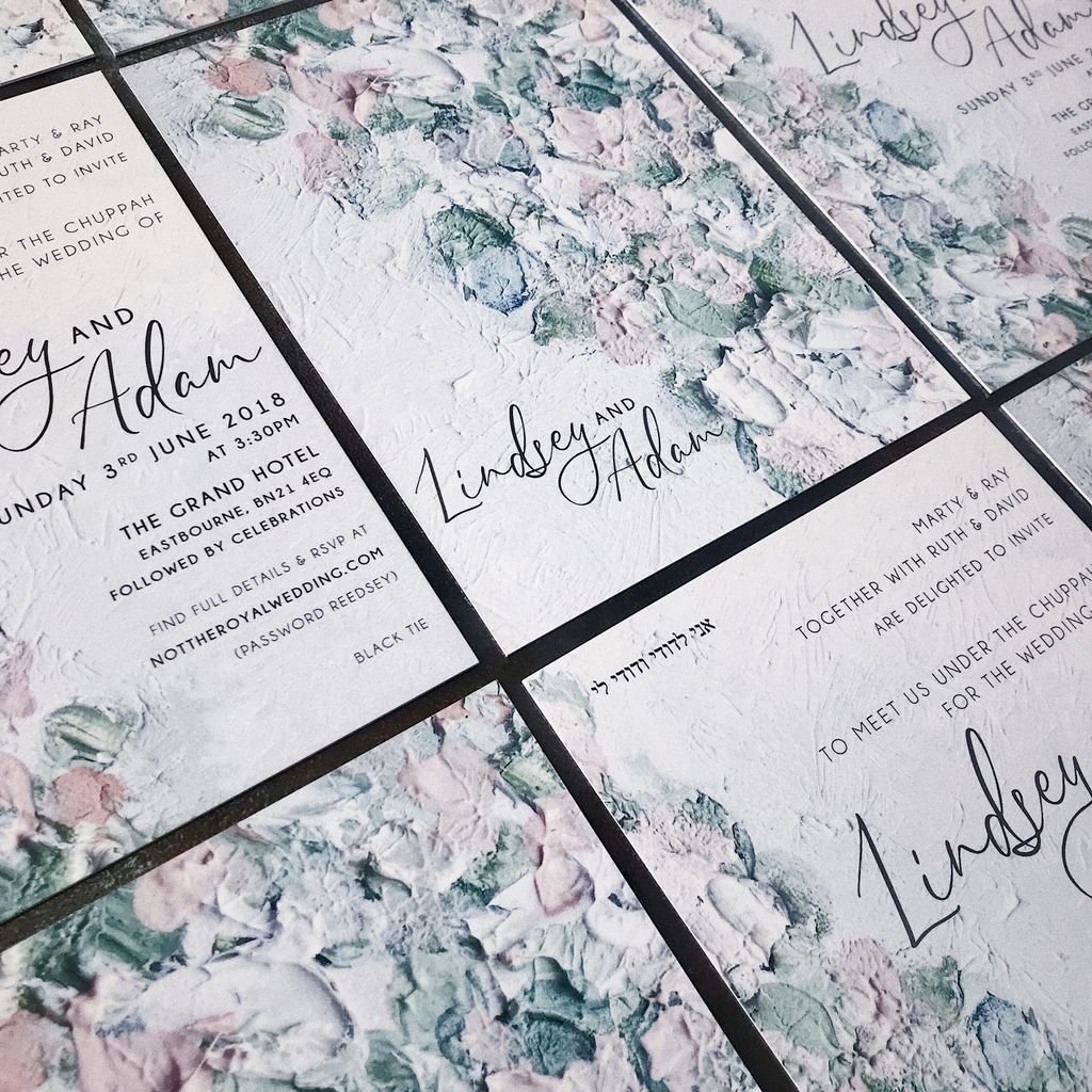 BettyLou_Design's tweet photo. Fresh for Spring. This collection was created for an amazing bespoke client, using hand-painted acrylic artwork on canvas. ✌️

https://t.co/2g9MJfaufL

#wedding #design #inspiration https://t.co/HIHlX7fmUh
