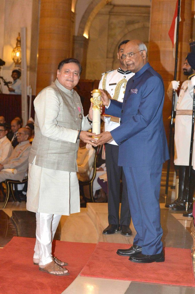 Dev_Fadnavis's tweet photo. Heartiest Congratulations to the Padma Awardees from Maharashtra!
You are all the pride of Maharashtra !
Shri Manoj Joshi ji (Art-Acting),
Shri Rameshwarlal Kabra ji (Trade &amp; Industry)
Shri Sissir Mishra ji (Art-Cinema).
#PeoplesPadma https://t.co/R8jg9ZymZN