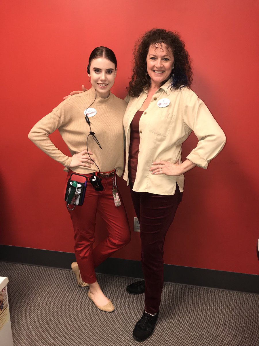 Funday Monday #monslay #122fly #worksomewhereyoulove  #slaytheday 🎯 <a href="/DiDimowski/">Di Dimowski</a> <a href="/autumn_uptain/">Autumn Uptain</a> <a href="/Brownlj2016/">Lindsey Brown</a>
