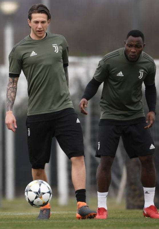 RenoiShinobi's tweet photo. Le Back to Back arrive fort @fbernardeschi #BernaBack https://t.co/AGroSmVN0s