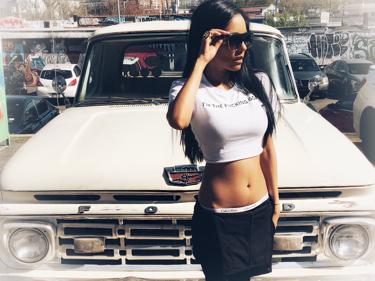 adelamusic's tweet image. IM THE FUCKING GOAT // T-Shirt @therealgoatness @kingjoseph616_  #goatness #streetwear