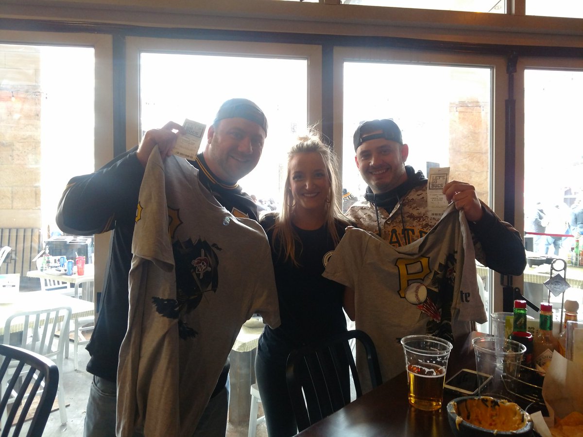 LaurieErin's tweet photo. @M2Third Pirates fans winning big down here @steelcactuspgh with @MillerLite #LetsGoBucs https://t.co/eEOIvNYu4E