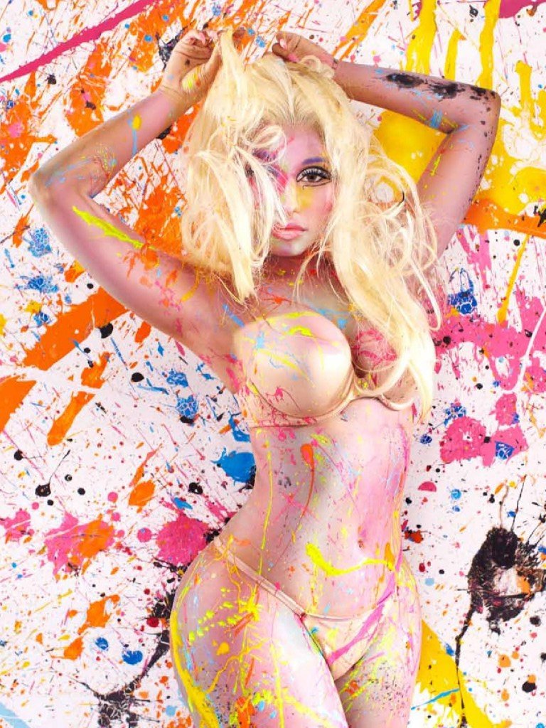 AndrewwMinaj's tweet photo. 6 Years ago today @NICKIMINAJ released #PINKFRIDAYRR which included some of the most iconic songs ever like #Starships #BeezInTheTrap #PoundTheAlarm and more 🧡💜💛💙💚❤️#NM4 #NickiMinaj #Roman #Barbz #Love #WeWantNM4 https://t.co/2rE2Z0ohyB