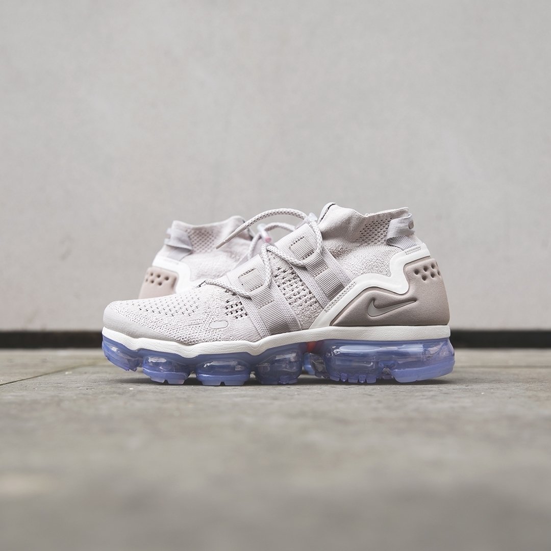 vapormax utility moon