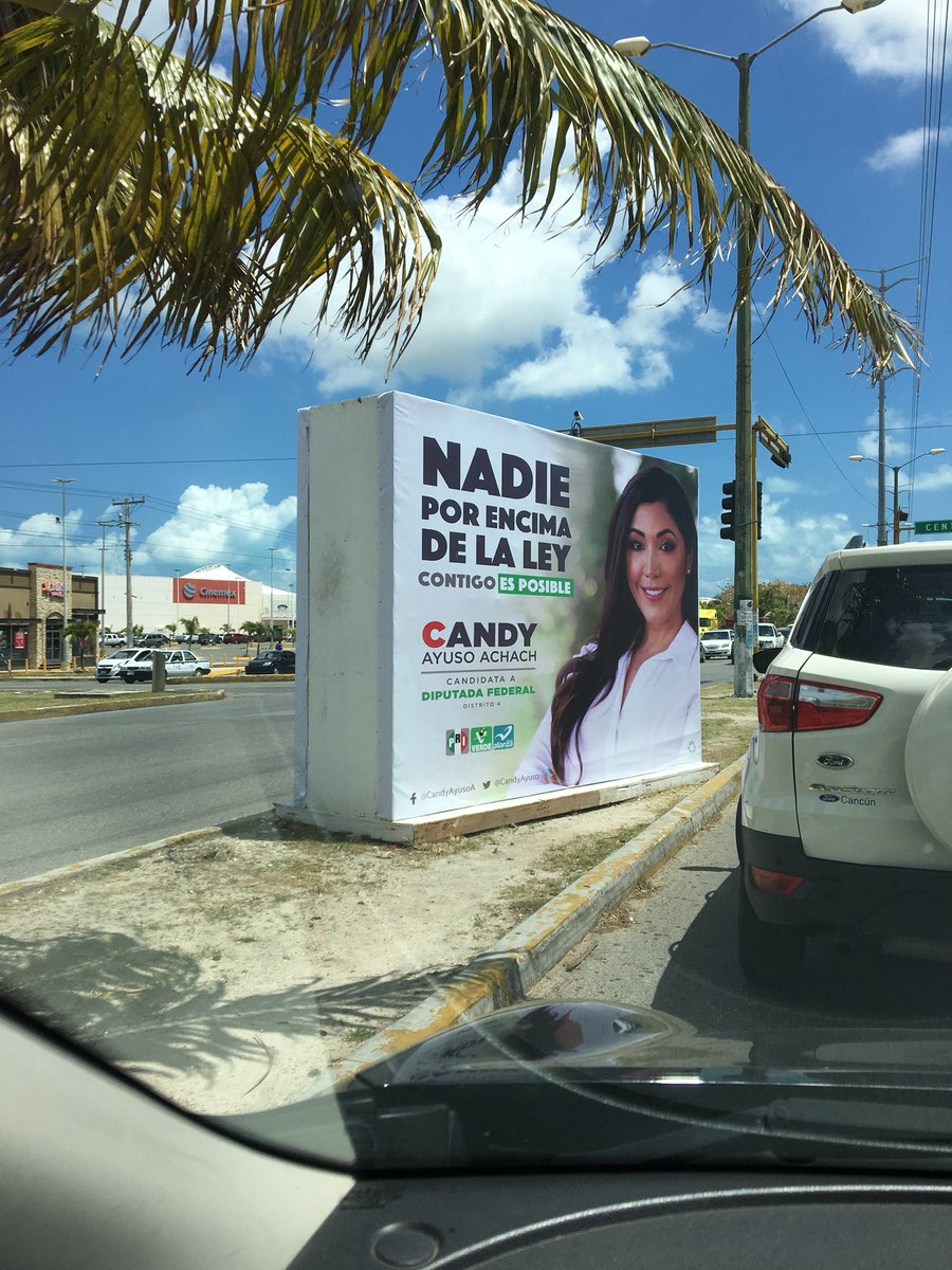 ChefNestico's tweet photo. @CandyAyuso @AytoCancun  con permiso en el camellón? 🤔 https://t.co/b9EHcz2TmA