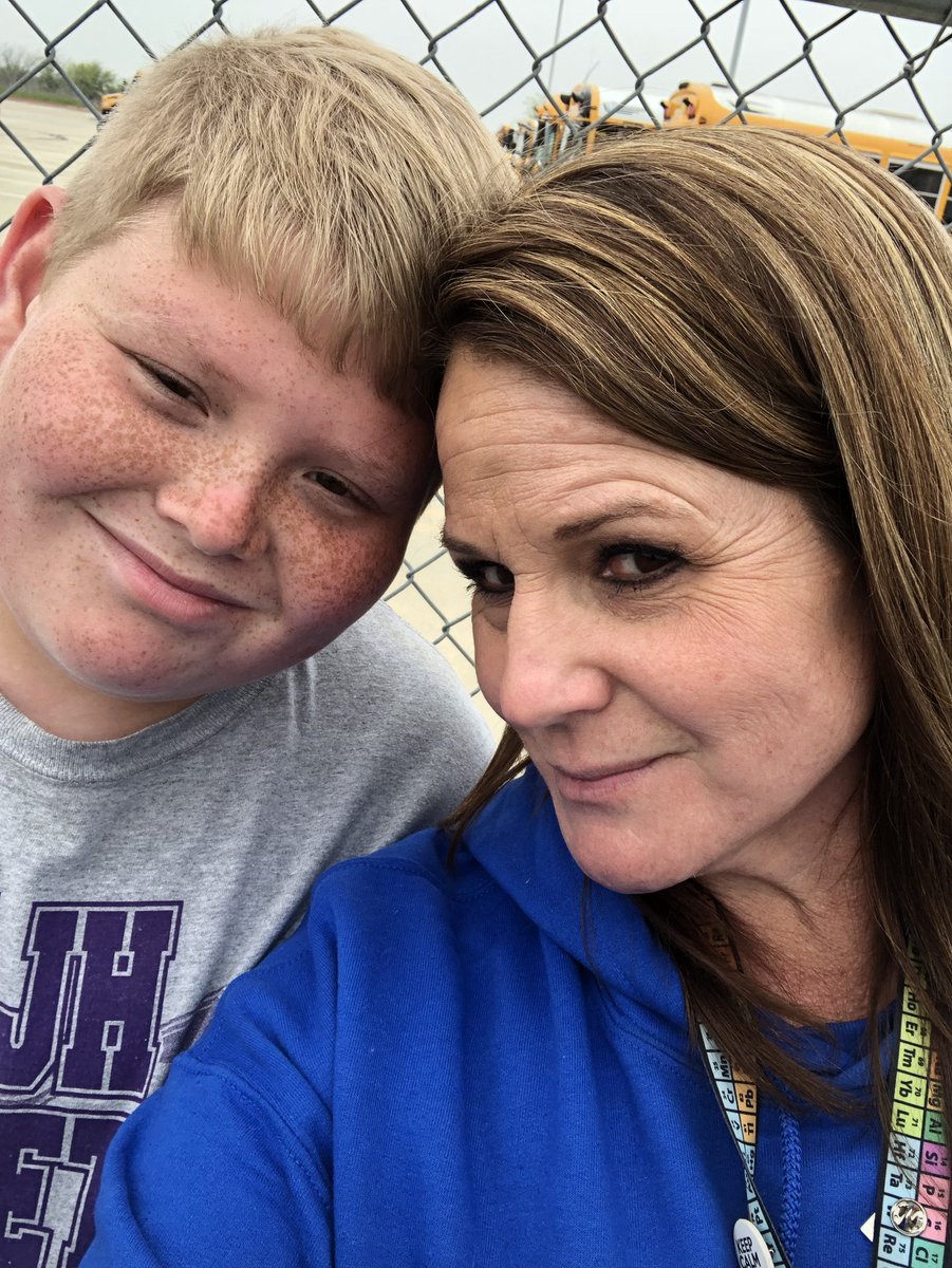 BoonGlenda's tweet photo. #AutismAcceptance #AutismAwarenessWeek2018 competing in the District meet If the doc that diagnosed him could see him now❤️#alvaradoISD https://t.co/JbtwcM2S2E
