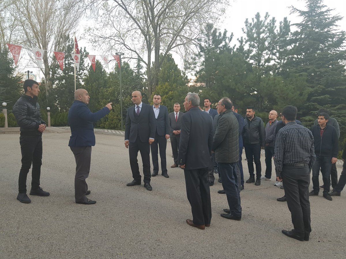 Başbuğumuz Alparslan Türkeş'in vefatının 21. yılında On binlerce Ülküdaşımızın katılacağı Anma Töreni öncesi hazırlık toplantısı yaptık. <a href="/OlcayKilavuz/">Olcay Kılavuz 🇹🇷</a>

Başkentimiz 4 Nisan günü mahşeri bir kalabalığa ev sahipliği yapacaktır. 

" TekbirlerDualar BaşbuğTürkeşe "
