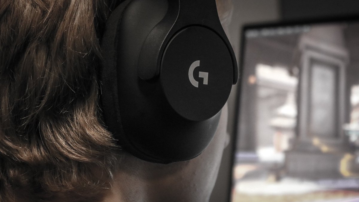 SFShock's tweet photo. To celebrate the SF Shock and NRG being on the box of the amazing new Logitech Pro Headsets, we are giving TWO of them away!

Retweet + Follow @NRGgg, @SFShock and @LogitechG to enter ⚡ 

To buy:  https://t.co/nsHoYc2TmI https://t.co/ZhmTDVkW50