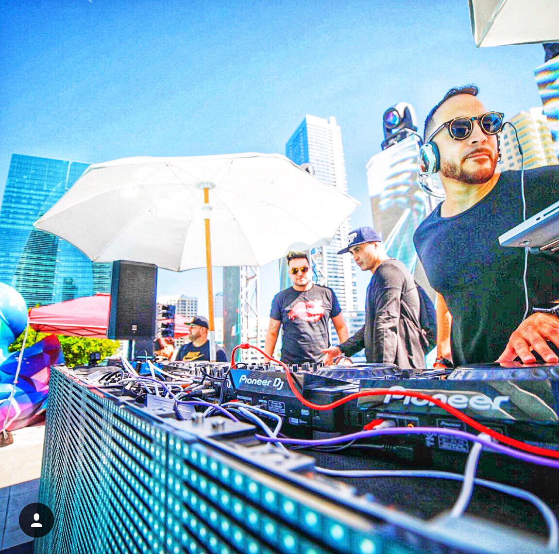 #booyahriot #miamimusicweek #housemusic #edmmusic