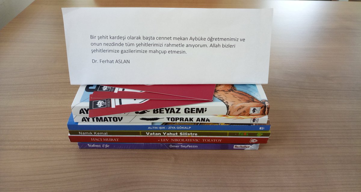 Kitaplarımız gelmeye devam ediyor.Bu güzel kitaplar için Sayın Dr. Ferhat Aslan'a teşekkür ederiz. Şehit öğretmenimiz Şenay Aybüke Yalçın'ın isminin verileceği kütüphaneye katkıda bulunmak için bize mesaj yoluyla ulaşabilirsiniz. 📚📚