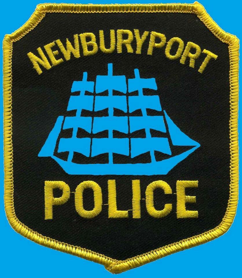 NewburyportPD's tweet photo. World Autism Awareness Day #LightItUpBlue #NbptPD via @LtSimonsNPD https://t.co/vndfhxmMFS