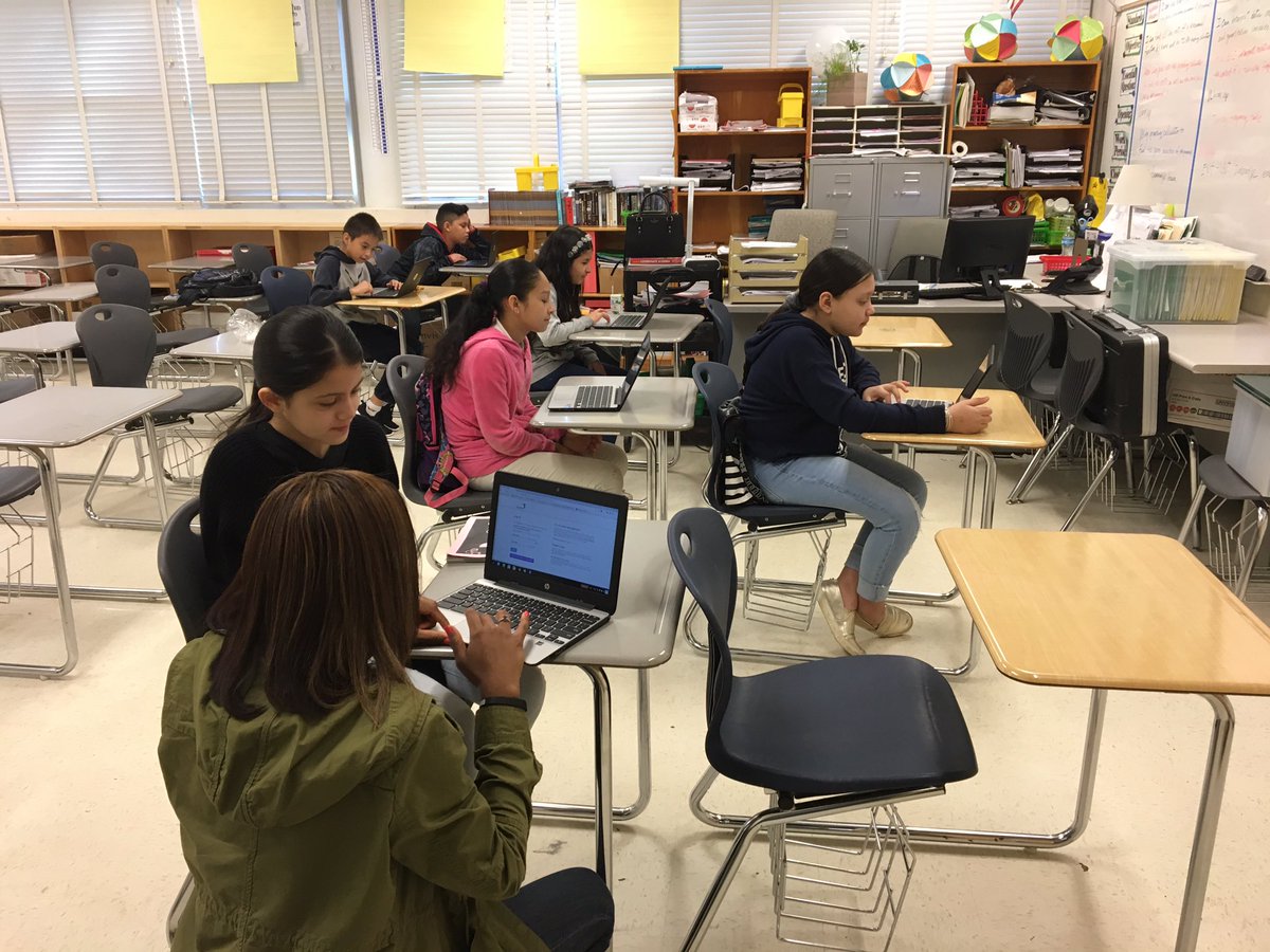 PrincipalDrH's tweet photo. Thank you Cross Keys High School for allowing my kiddos to have 3 days of intensive instruction prior to Ga. Milestones! #dedicatedstaff #Crosskeyshighschool #day1of3 @RegionISupDCSD @reginasblanton @LJtheInnovator @WoodwardAllRise @DeKalbSchools https://t.co/UAF9p9YemD