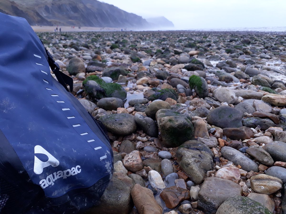 jurassicguides's tweet image. Hunting for fossils with the @aquapac &apos;Toccoa&apos; heavyweight waterproof daysack... a must for any fossil hunter! Tough, waterproof and perfect for the #jurassiccoast (this is not a paid promotion, we just wanted to tell you how pleased we are with this daysack) #professionalguides