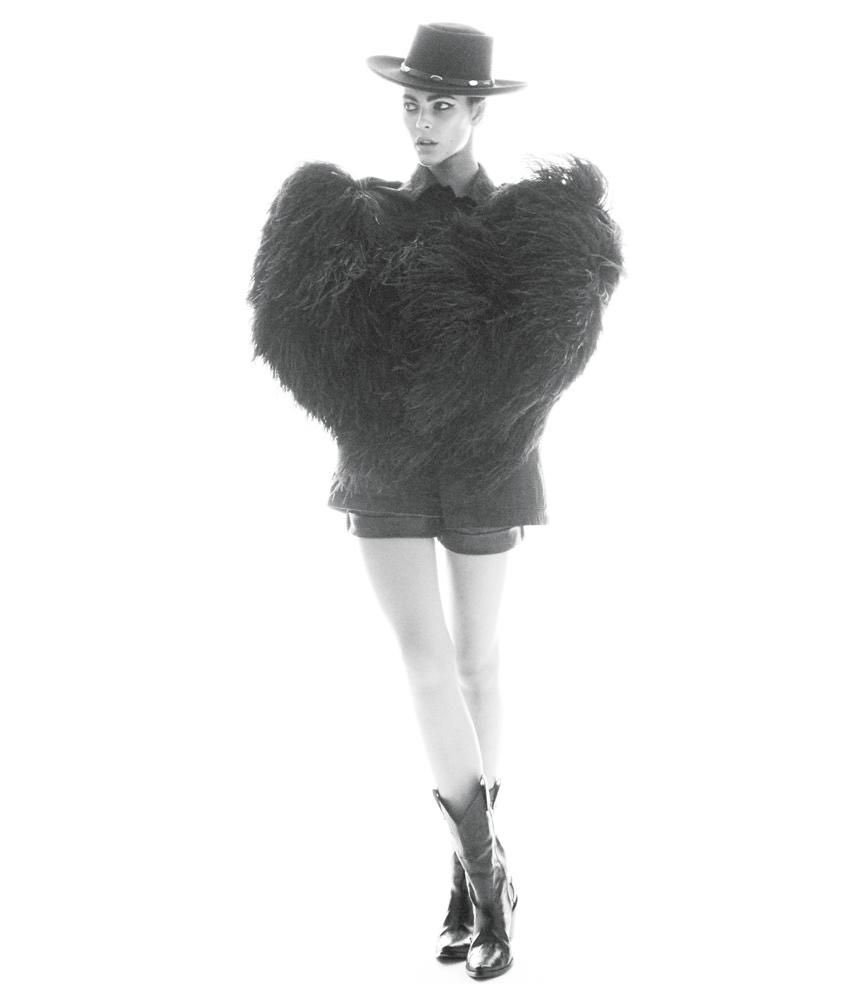 VittoCerettiBR's tweet photo. Vittoria Ceretti para WSJ Magazine fotografado por Daniel Jackson. https://t.co/lOo5tt6ebW