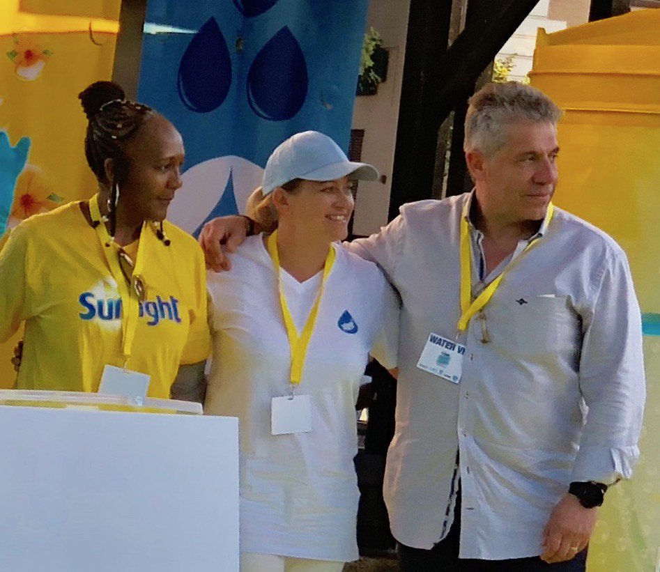 PanchoCampoC's tweet photo. Helping World water Day and the SOS -Save Our Schools Initiative in Cape Town.

A great honor to be the keynote speaker and to share the stage with Ndileka Mandela, granddaughter of the great Nelson Mandela and Shelley Humpries from SOS. https://t.co/oGkbpOFpSu