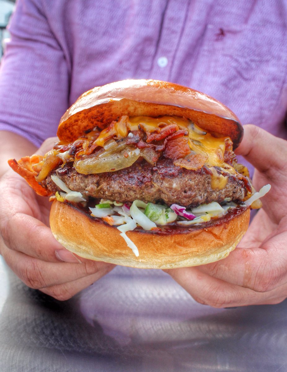 Your Monday is missing one thing... and we’re pretty sure you’re lookin’ at it! Our Rexxar is calling your name! 🍔🙌🏻🔥 Meet up with us TONIGHT for the Angel’s opening game! #ocburgermonster #ocfoodtruck

📍4-9p <a href="/BackStreetBrew/">Backstreet Brewery</a> | 1884 South Santa Cruz St, Anaheim CA