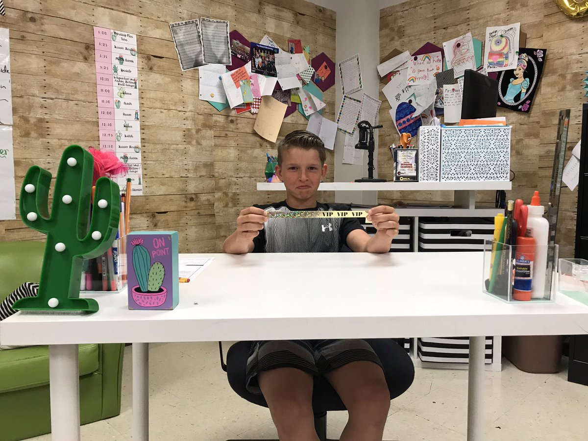 TeachingInTex's tweet photo. Last week's VIPs were great, but now there's new one's in the house! Congrats! @bearbranchelem #classVIPs https://t.co/IQafcf6vtP