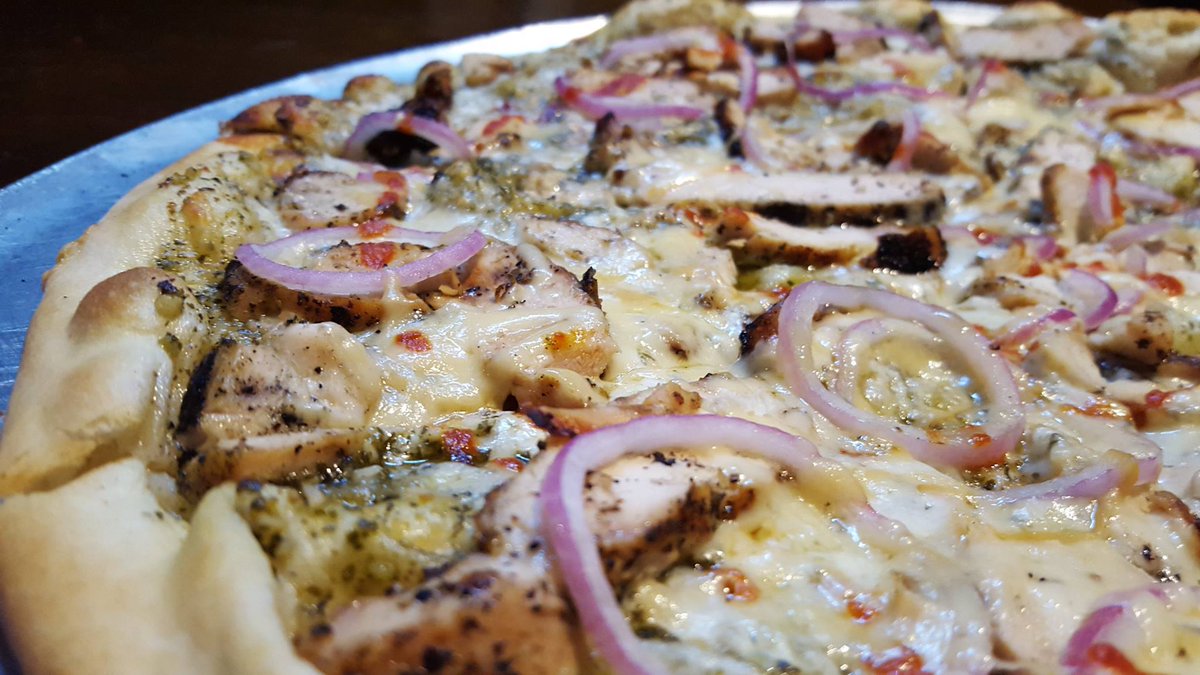 flomainstreet's tweet photo. Did you know that Shoals Takeout offers delivery from 20 awesome restaurants which now includes City Hardware, Yummies Bakery, Auntie Anne's, and more? Visit https://t.co/EA2GVnO6bJ to place your order! https://t.co/SKfXnfKJPT