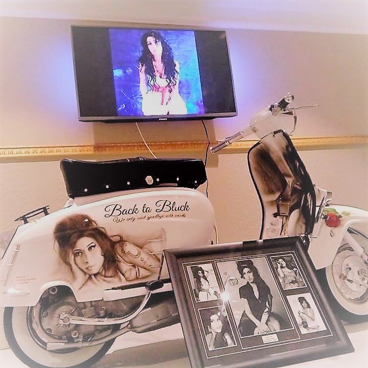 Graham Webb tweet media