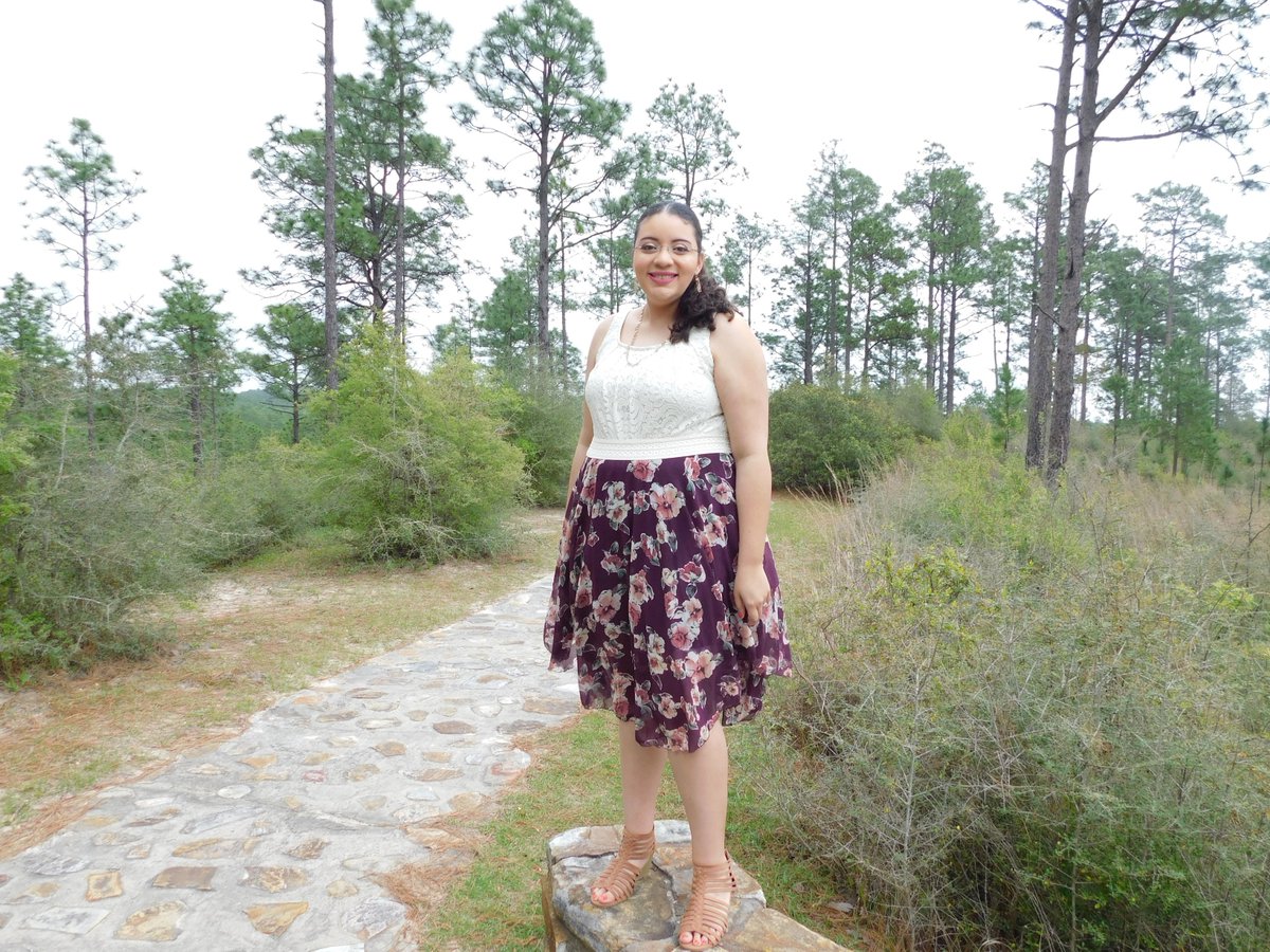 MissNellie19's tweet image. Happy 2nd Day of April, y'all! Lookin' for a new way to style a cute dress for spring, summer, or the office? Check out the latest blog post: floresnellie30.blogspot.com/2018/04/3-ways… #springstyle #mondayblogpost #stage #torrid #stylepost #summerstyle #officestyle #fashionpost