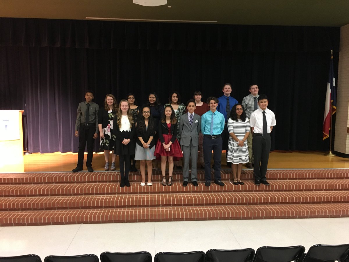 LongviewISD's tweet photo. More than 30 students were inducted into the #NationalJuniorHonorSociety at #JudsonMS. The induction was held on March 8 in the JMS cafetorium.
"We are so proud of these students and how hard they have worked to receive this honor," said Judson Principal, William Houff. https://t.co/WxYSk7bkjf