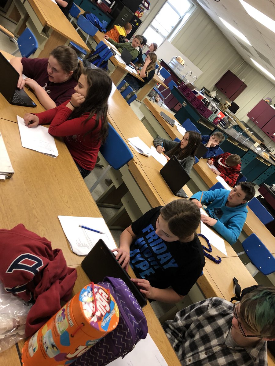 MceScience's tweet photo. Cyber Science students utilizing their new chrome books (yay!) to research how to build their own lunar base. #MCEPride #ourfuture #engineeringdesign https://t.co/GI5PzkLIHe