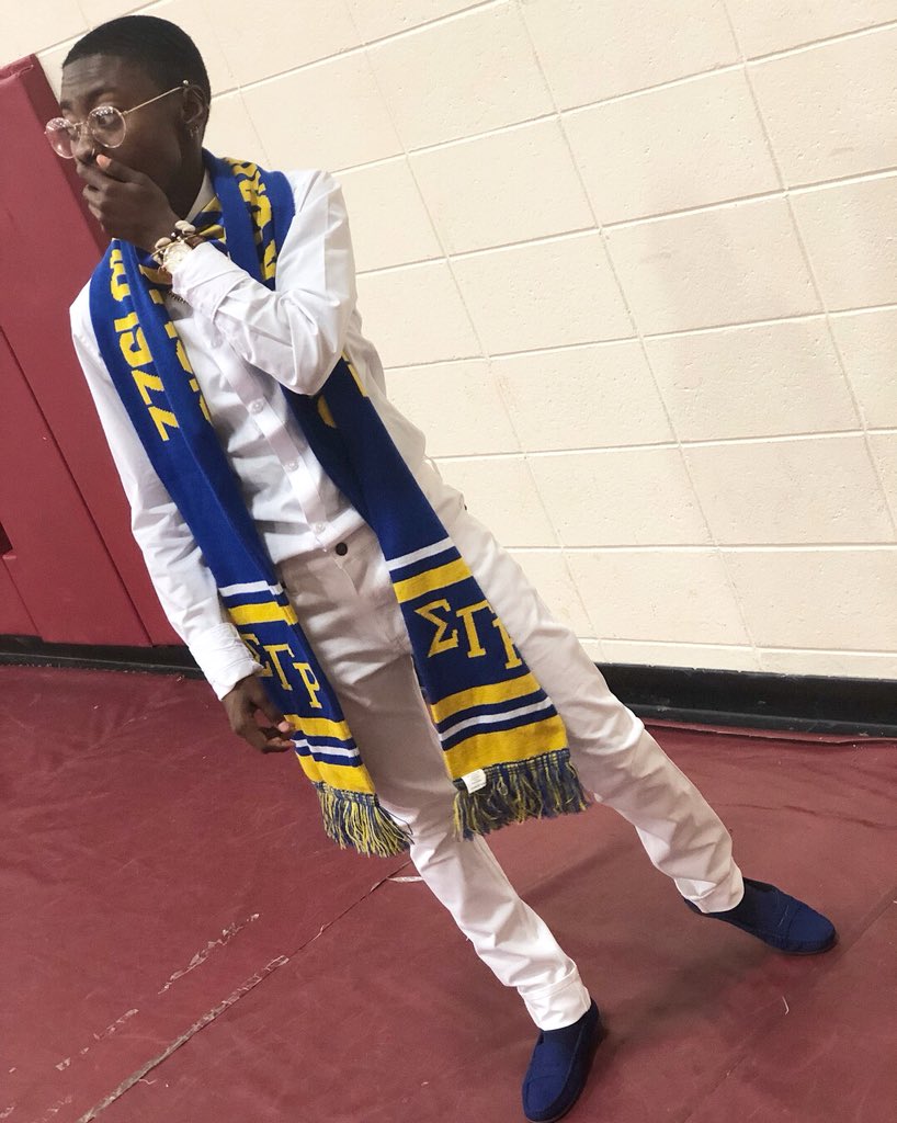 dvddyjuice_'s tweet image. I’m so proud I had the opportunity to be apart of that is wonderful journey with these beautiful young ladies 💛💙 #ProStatus #DripSZN 💧