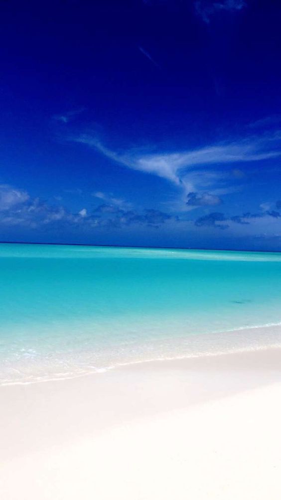 Another day in paradise
💙🧡

#paradise #sun #sea #sand