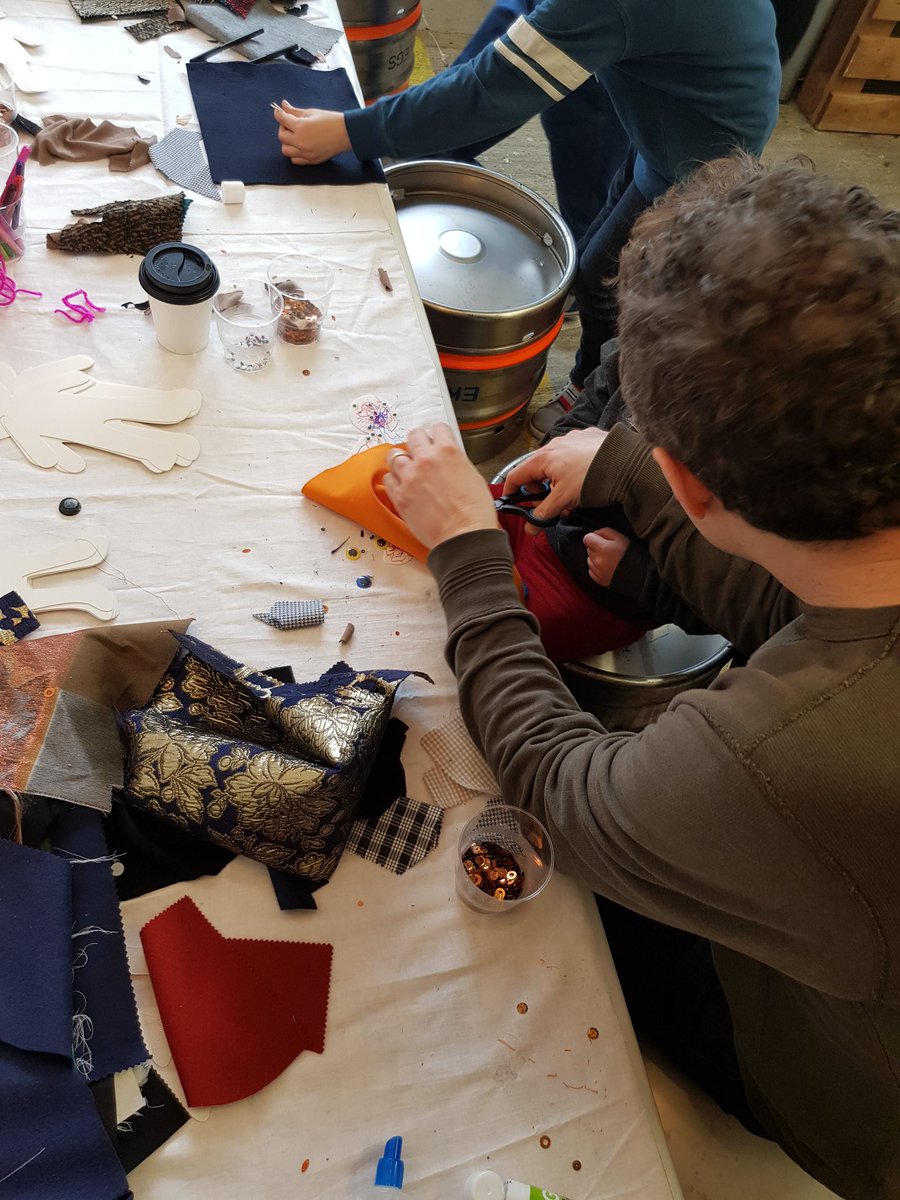 tenpoint5ive's tweet photo. Young people fill out a map of  Southwark using  recycled fabric at our Easter workshop @peckhamlevels 
 Big ThankU @SgoifoMartina
@elayocu #juliep https://t.co/jfonRCnTXH