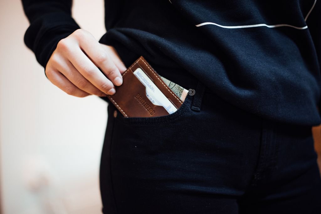 It's hard to find a better wallet than these. Check out the different styles of Brothers wallets and find one that's perfect for you!
#leather #wallets #brosleather #stylish #perfect

buff.ly/2q0iMKB