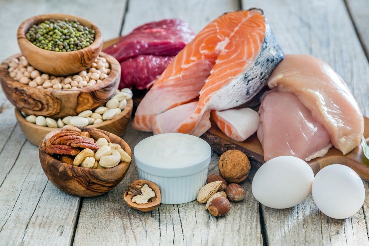 Hunger may increase as the pounds decrease. Here are tactics to tame it. buff.ly/2GsITVT #weightloss #avn #dieting #antiaging