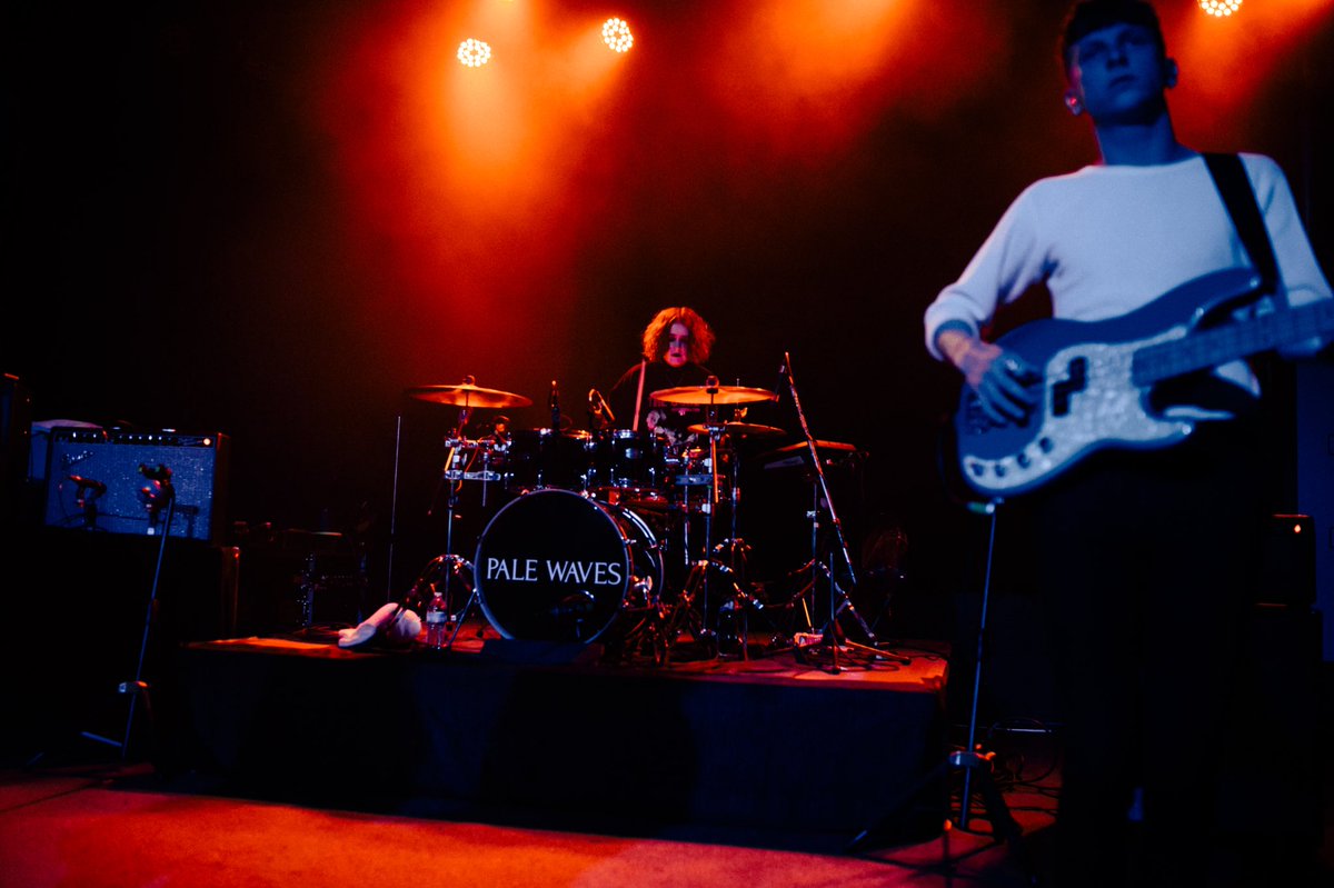 halfnhalfblog's tweet photo. GALLERY: @palewaves 

photos by @sammkeeler  

https://t.co/2FuP9N2sYm https://t.co/0cgnIO1aFC