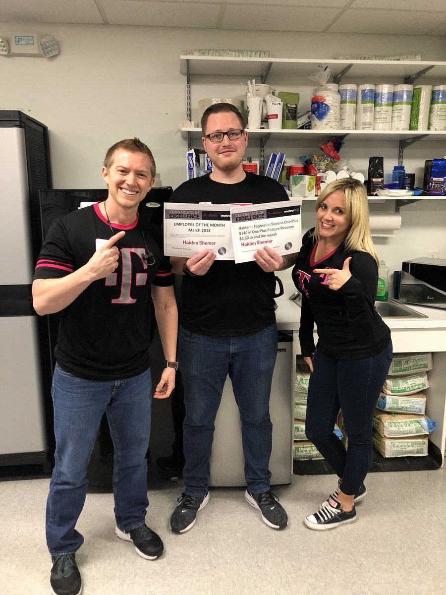 GoNolesGo1234's tweet photo. Congratulations to Mr. @HaidenShemer for winning Employee of the Month in March! @CataVallejo3 #MaryEsther8119 https://t.co/pyLJcGIPaz