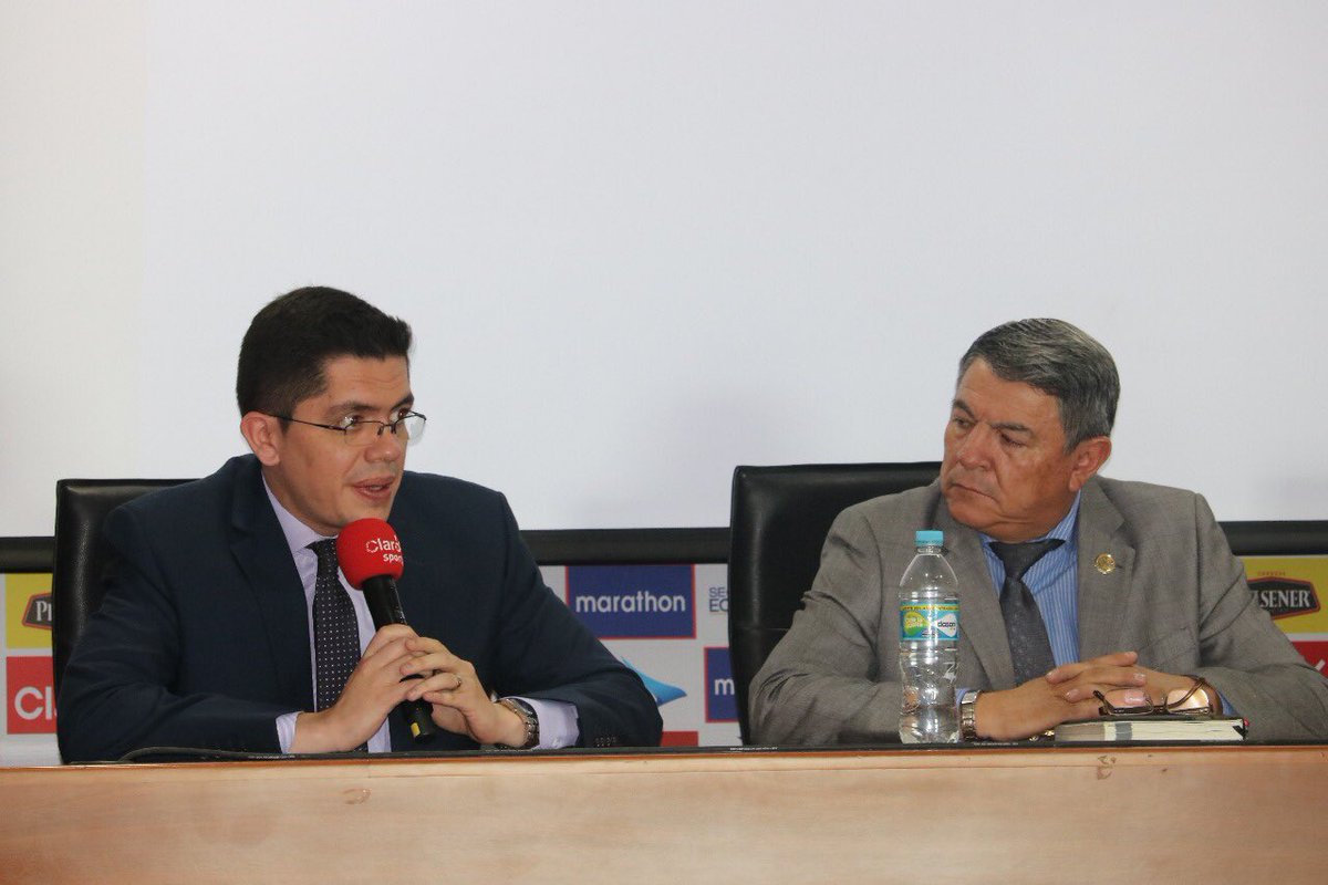 FEFecuador's tweet photo. Seminario taller de capacitación y unificación de procedimientos de los diferentes actores que garanticen la seguridad en los estadios. Hoy participa Ministerio del Interior, Policía Nacional, Concejo de la Judicatura, Fiscalía General. Organiza Comisión de Seguridad de la FEF https://t.co/iGoGSPT162