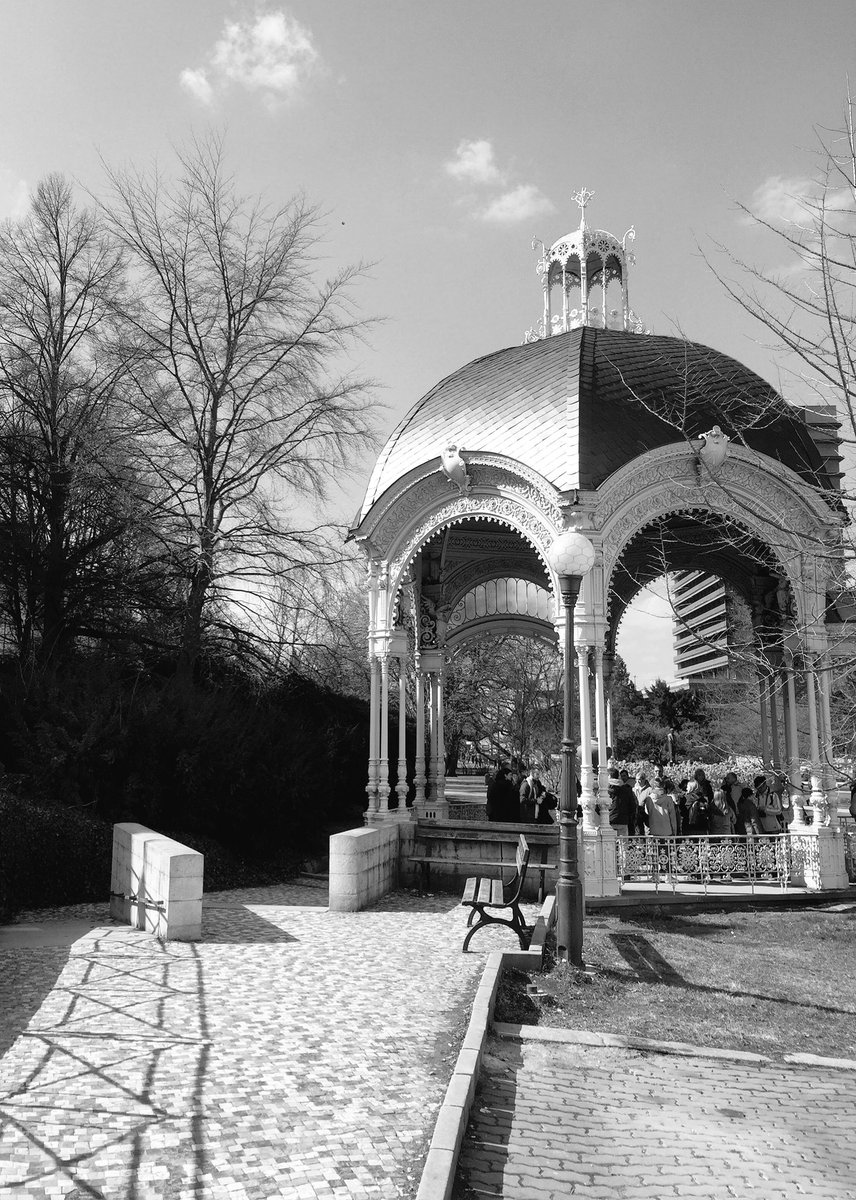 artanis06's tweet photo. beautiful trip to karlovy vary

#karlovyvary #travel #photography #blackandwhite https://t.co/uJo0uEYBdn