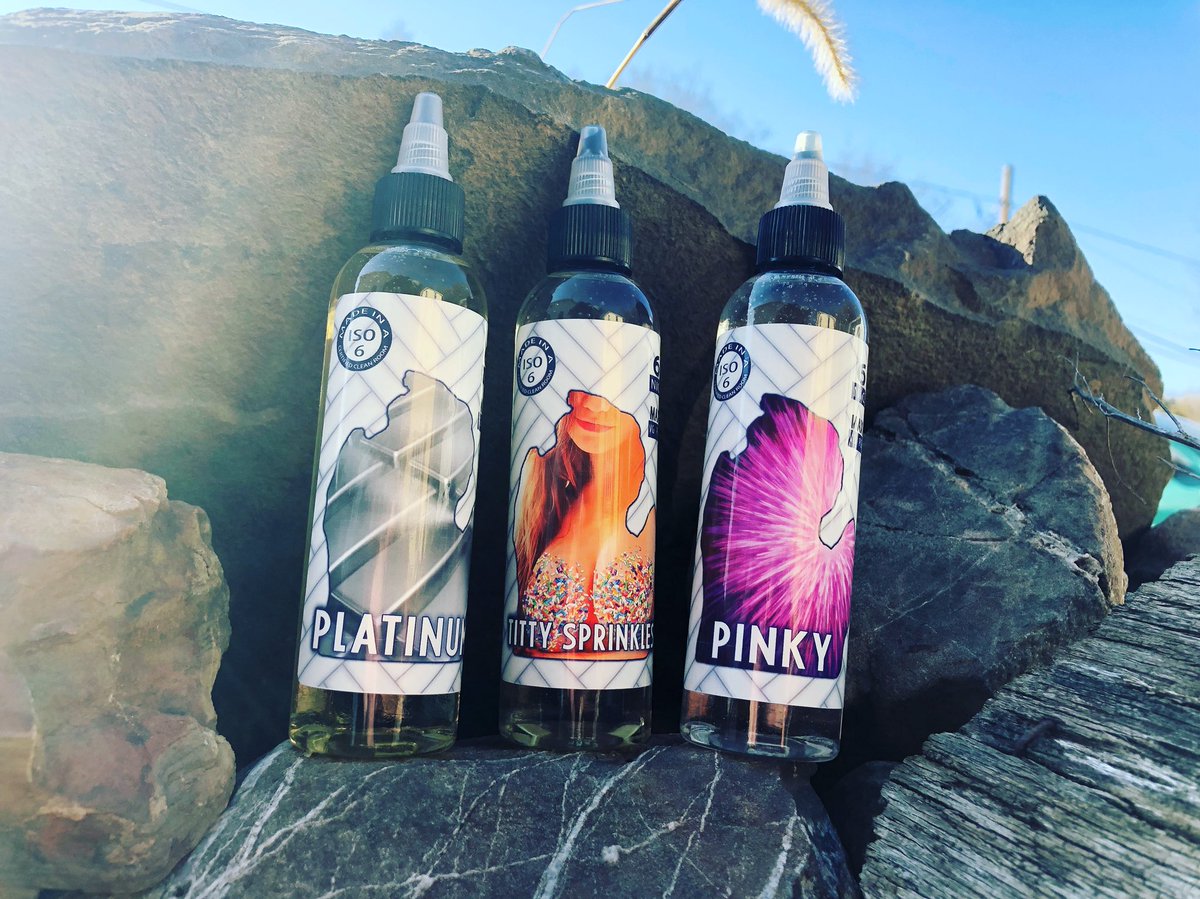 Daily_Vape_Porn's tweet photo. #mittenmail from @MittenVapors! https://t.co/3pOLq7ujUB