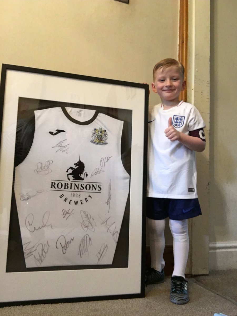 emsyjean's tweet image. Someone is chuffed with his birthday present. Thank you so much @StockportCounty 💙⚽️🙌🏼😍 #lovemyclub #uptheblues #maxroy #maxis6
