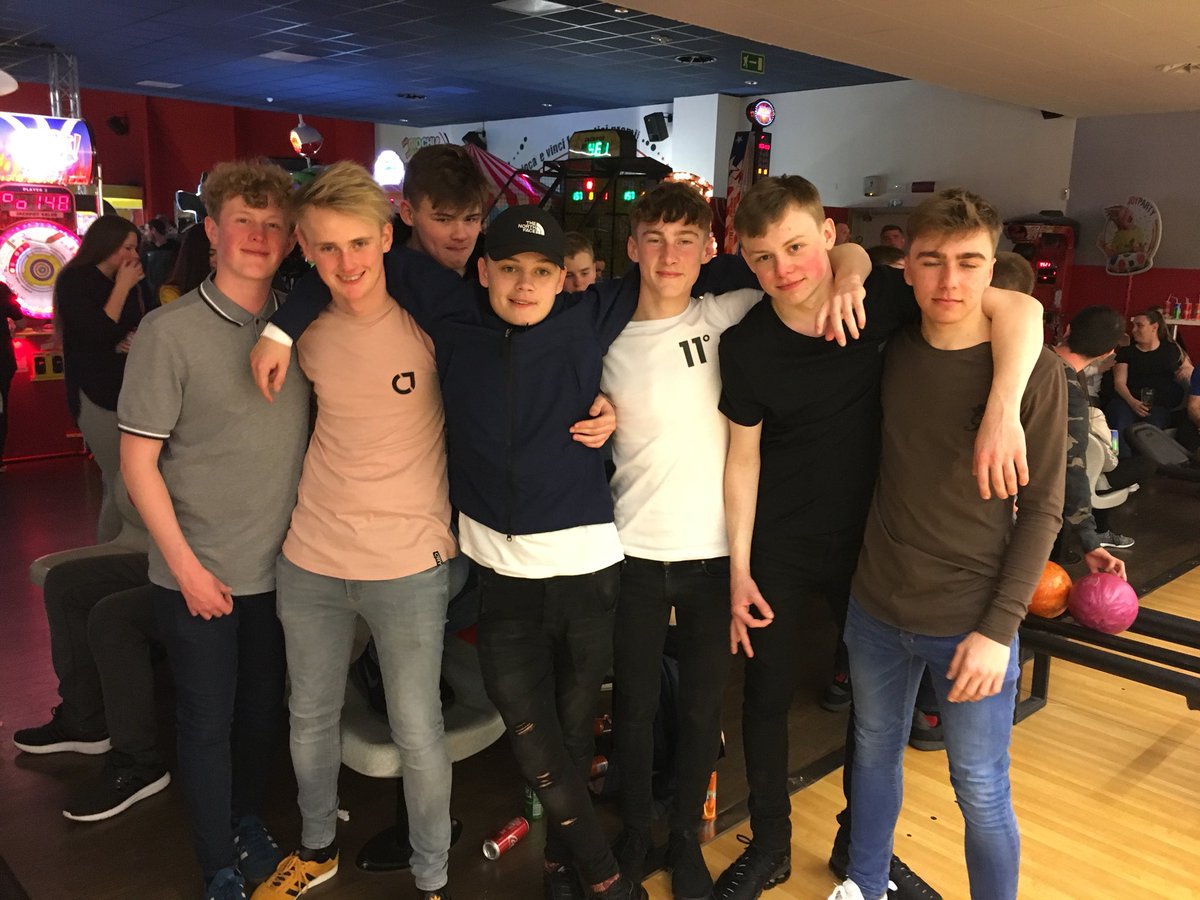 hartfordpe's tweet photo. #SkiTrip2018  @Interski #ApresSki @joyvillageca #Aosta a top night bowling and arcade games back to rooms and ready for day 2 https://t.co/clbAkuesyf