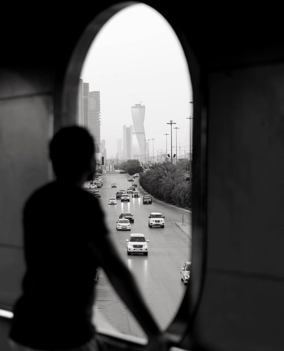 .

كُلُ ضِيْقٍ في الأرْضِ ينّطَوي تحتَ كْلِمَة يا رَبْ 🙌🏽✨

#truth