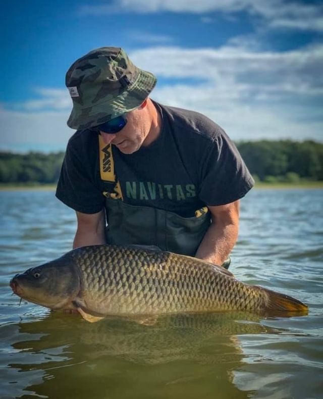 Big lake business with <a href="/stephanegentile/">stephane gentile</a> from our @navitas_france crew...⁠
#navitasangling #navitasapparel #navitas #nvts #carp #fishing #angling #apparel #outfitters #fb